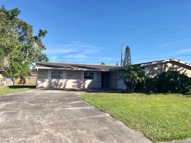 Photo of 2860 Bayeux Avenue