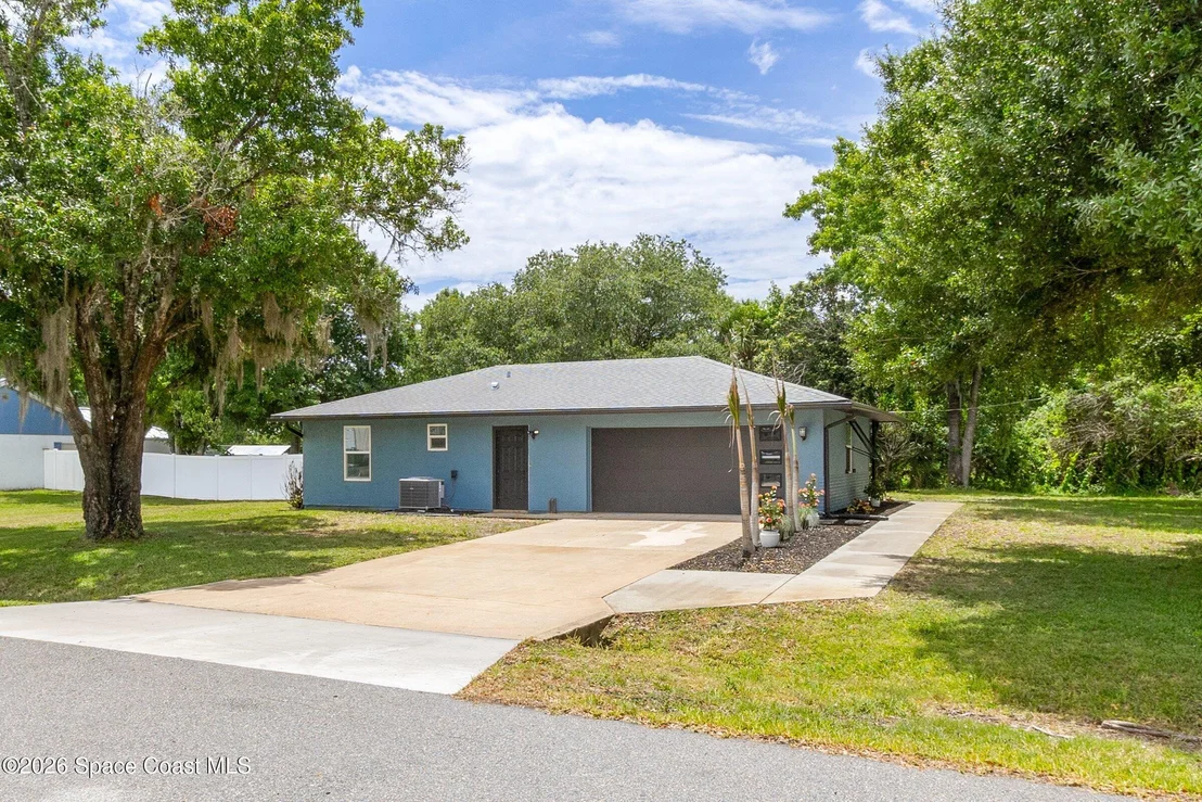 Photo of 3255 Hield Road