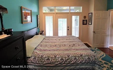 Photo of 5920 Riverside Drive