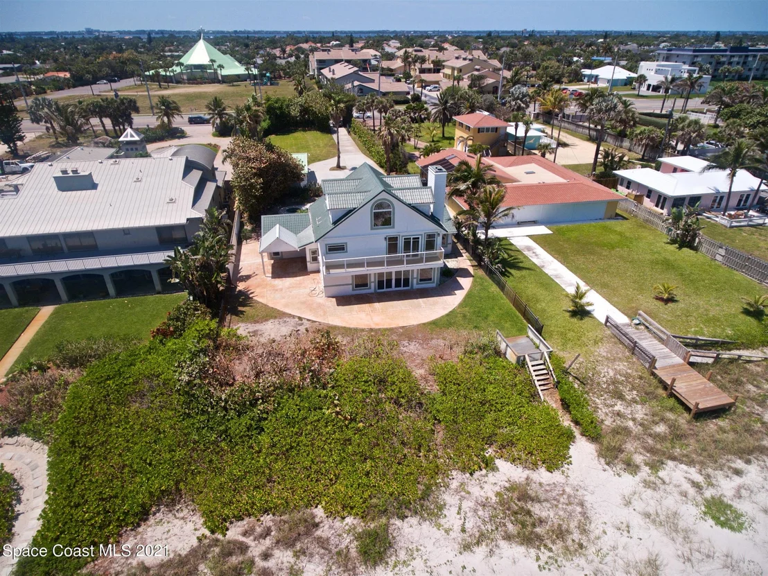 Photo of 2055 N Highway A1a