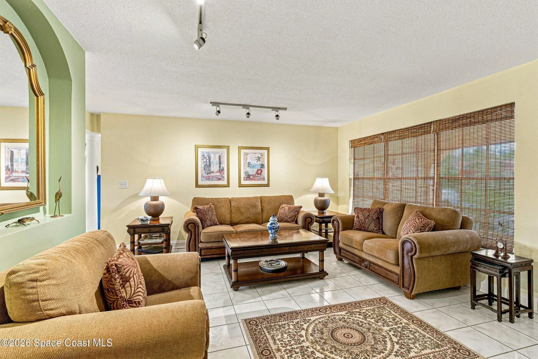 Photo of 889 Vance Circle NE