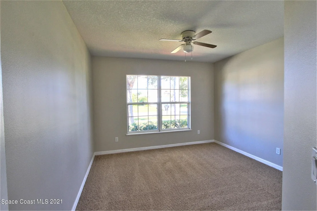 Photo of 932 Tavernier Circle NE