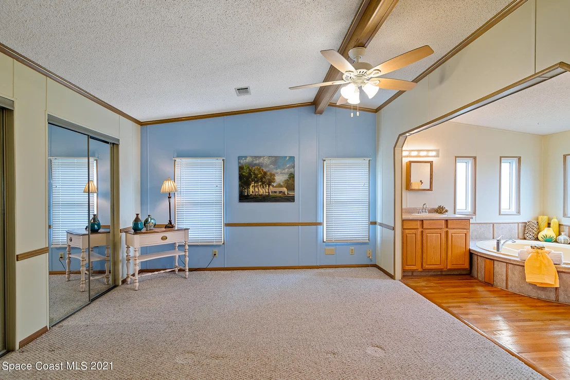 Photo of 549 Nicklaus Circle