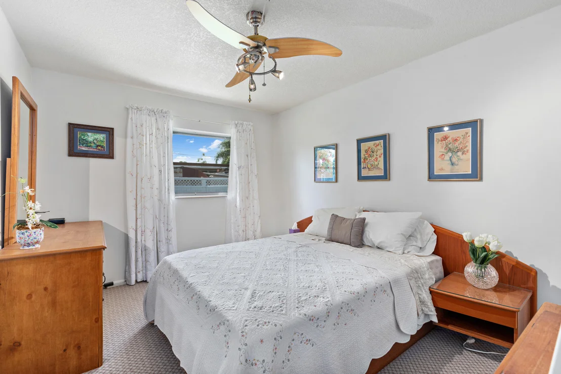 Photo of 584 Westminster Avenue