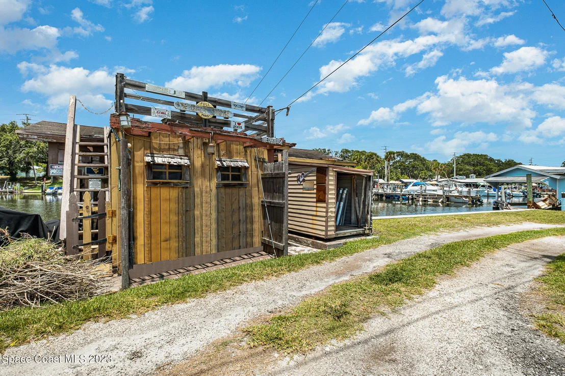 Photo of 3957 Canal Drive
