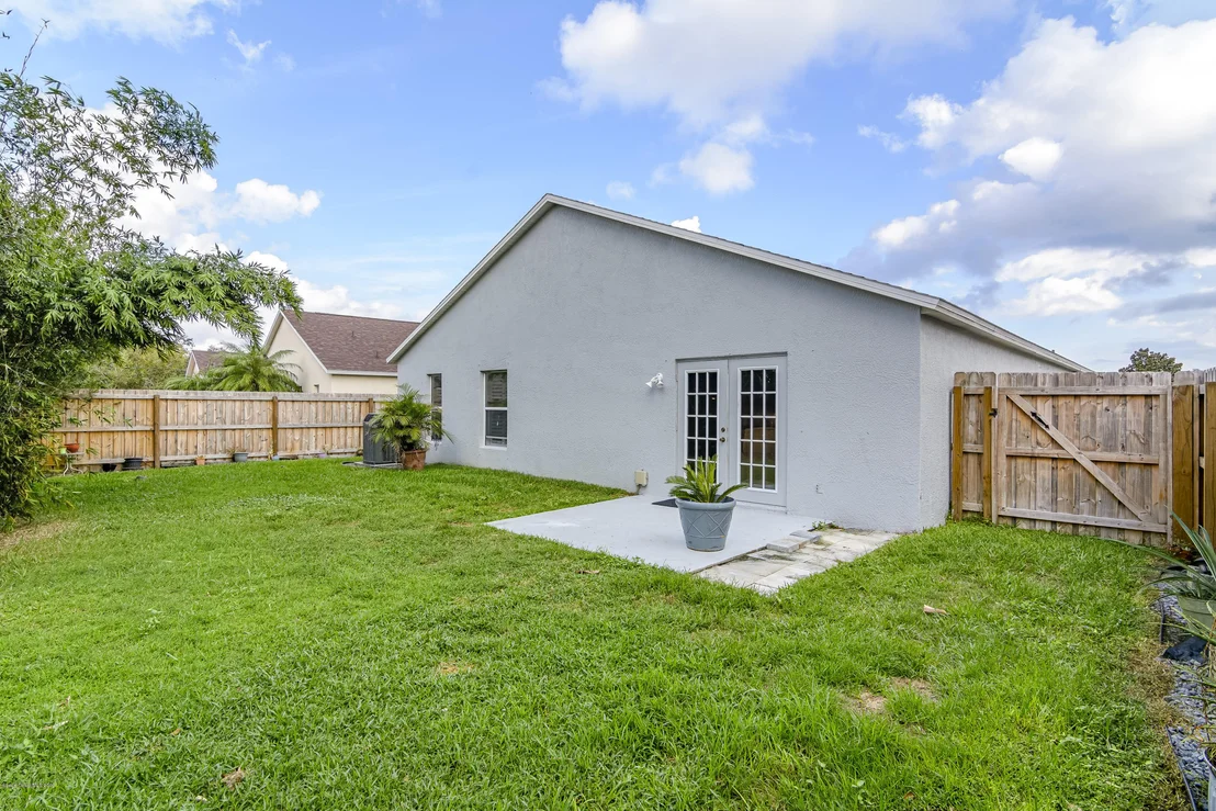 Photo of 752 Lake George Drive