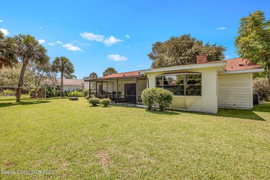 Photo of 712 Turnberry Drive