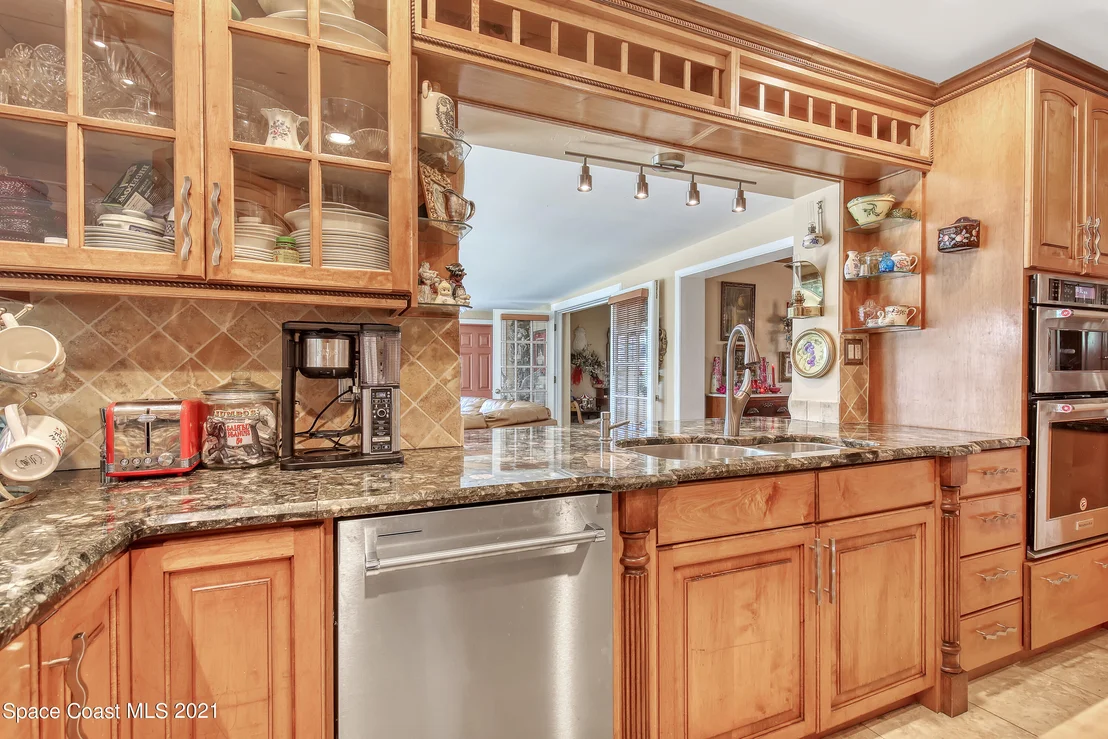 Photo of 227 Jamaica Drive