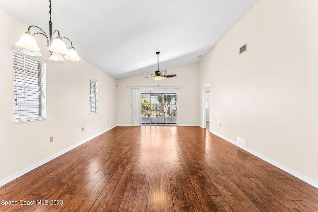 Photo of 840 Cross Lake Drive