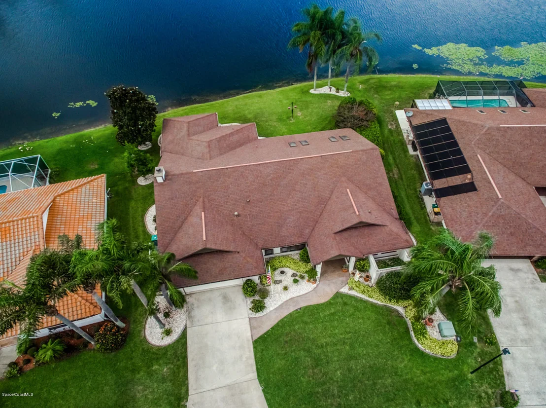 Photo of 529 Crystal Lake Drive