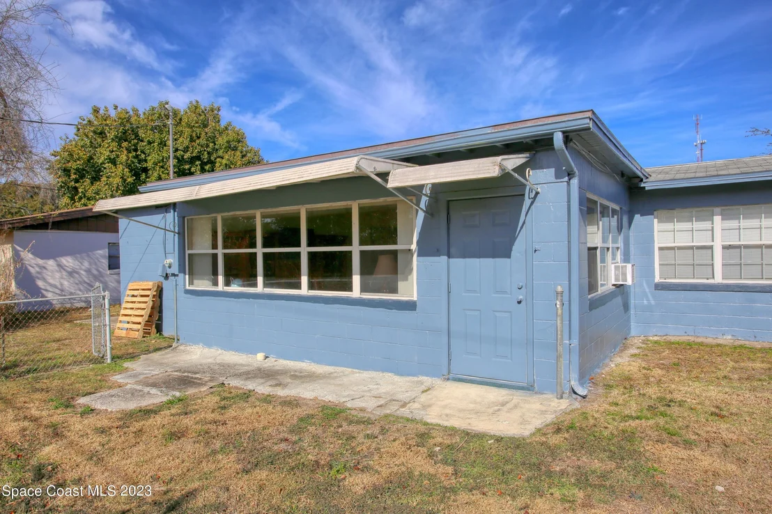 Photo of 1740 Golfview Drive