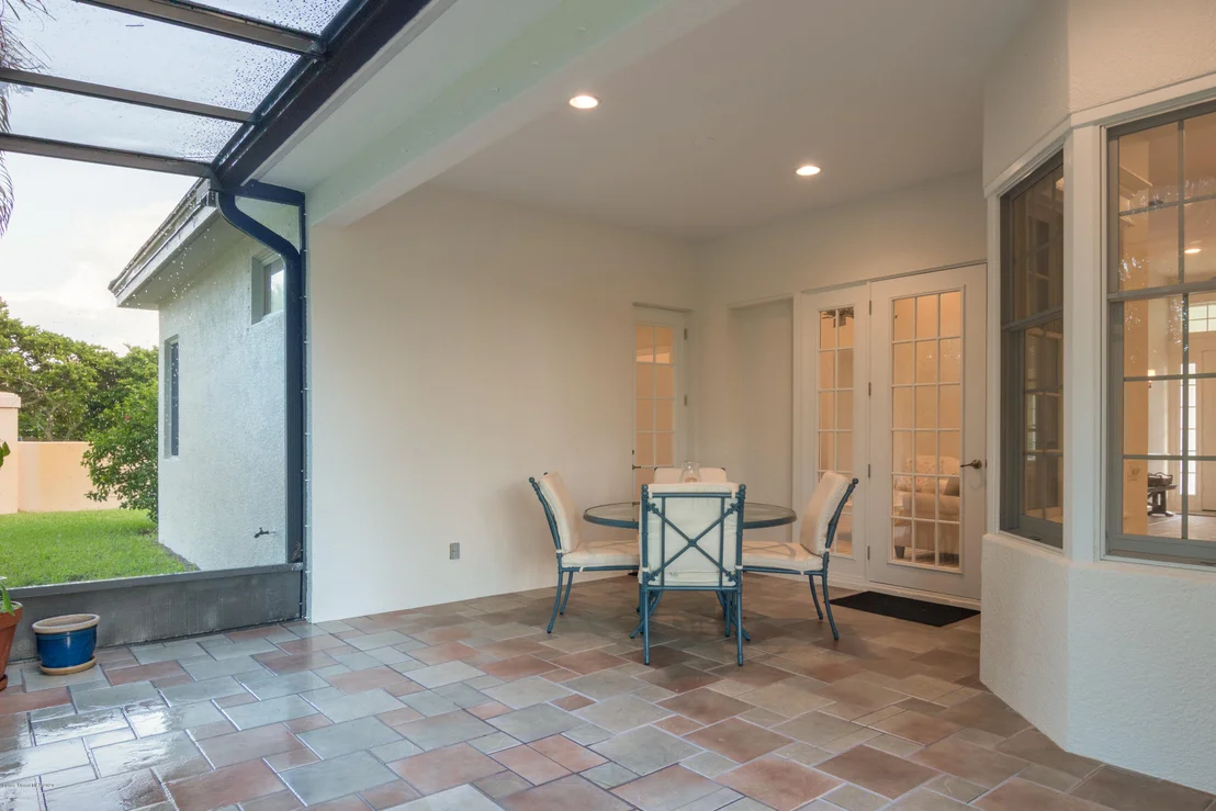Photo of 1660 Canterbury Drive
