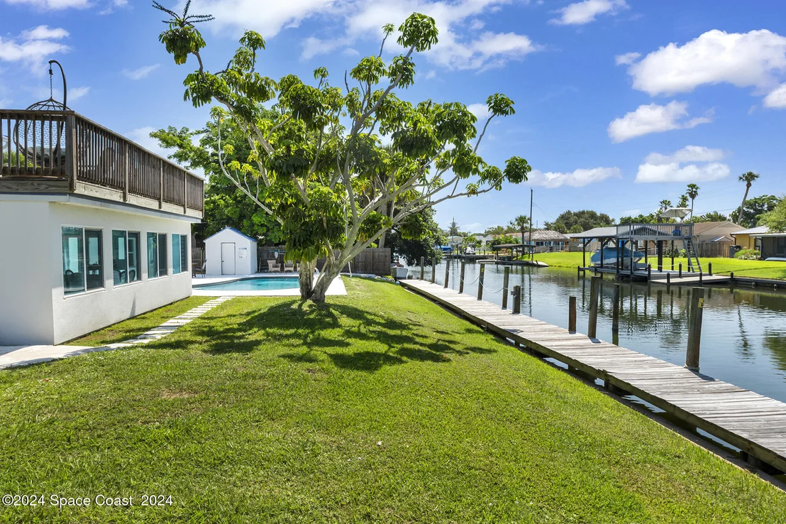 Photo of 492 Dempsey Drive
