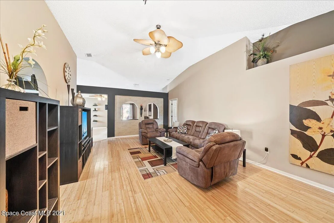 Photo of 4950 Spinet Drive