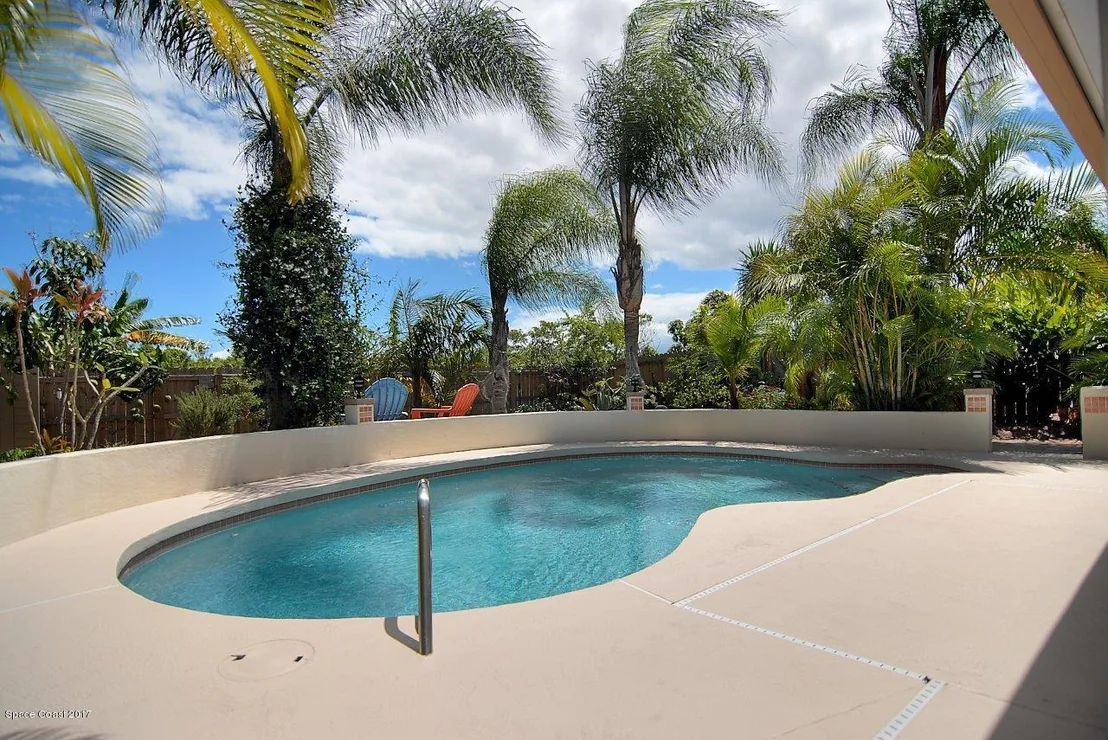 Photo of 1784 Clover Circle