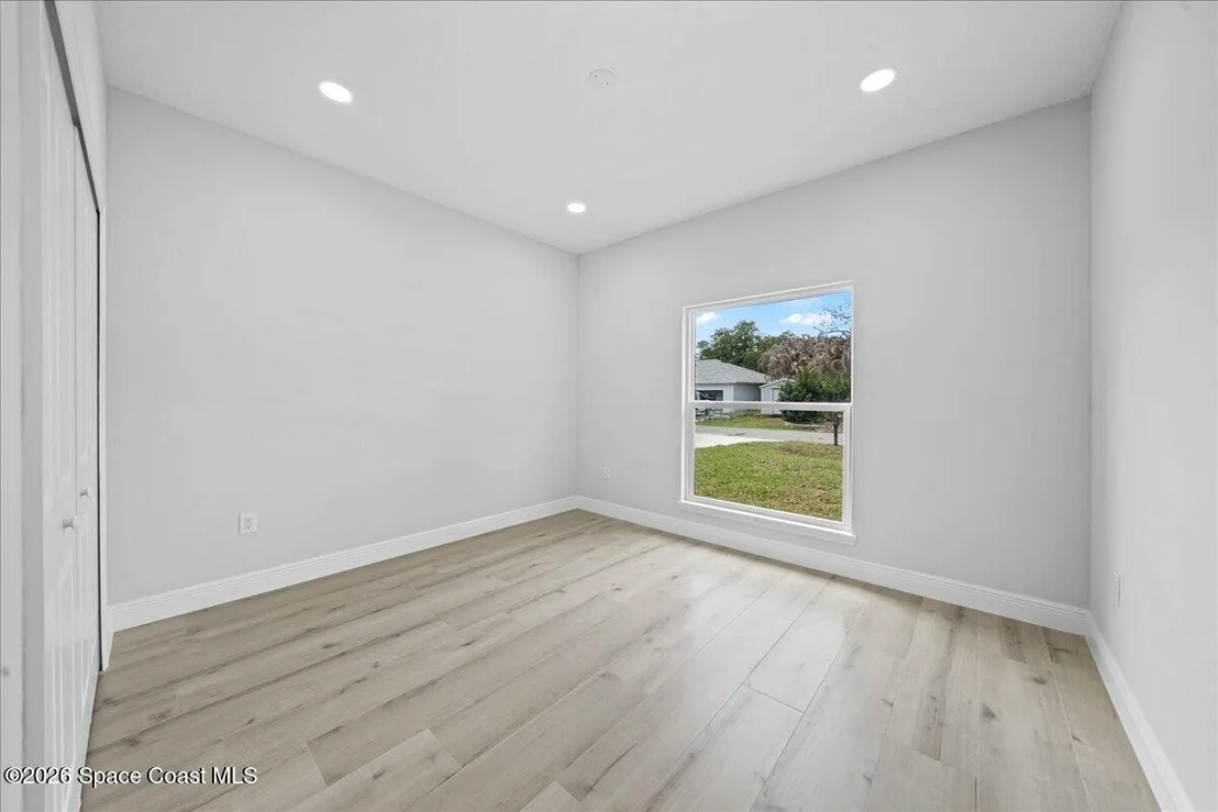 Photo of 286 Dorset Drive