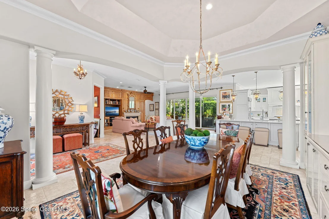 Photo of 339 Cocoa Avenue