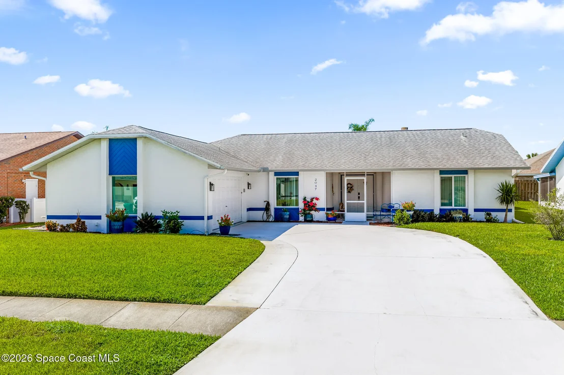 Photo of 2047 Bottlebrush Drive