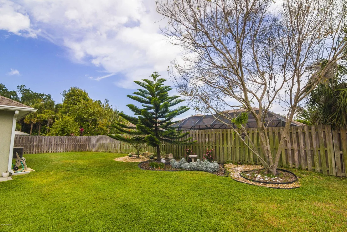Photo of 2383 Woodfield Circle