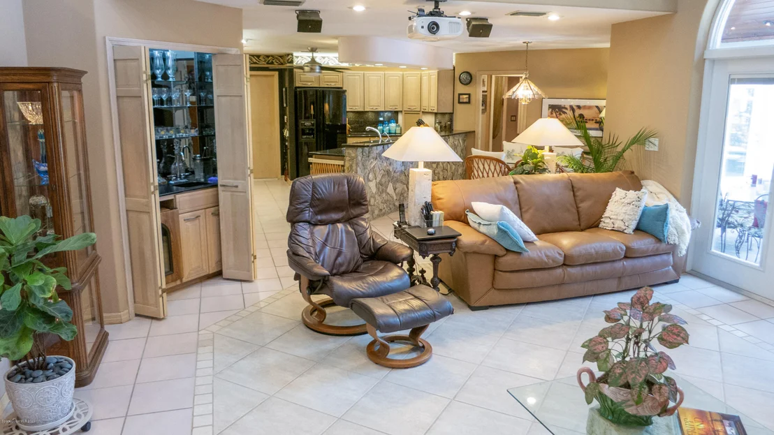 Photo of 432 Riverview Lane