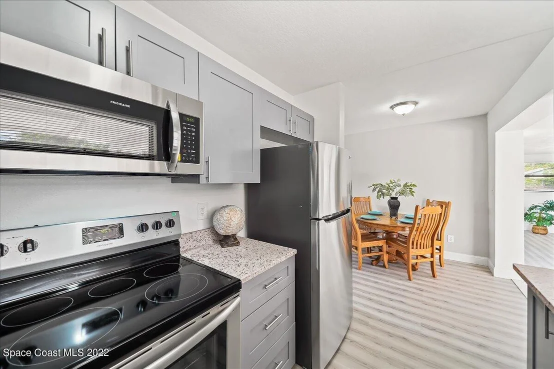 Photo of 1210 Willow Lane