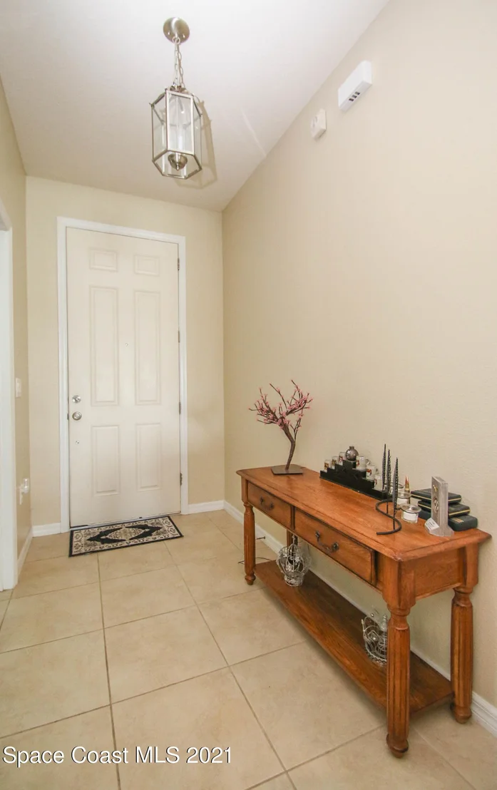 Photo of 3244 Hawthorne Avenue