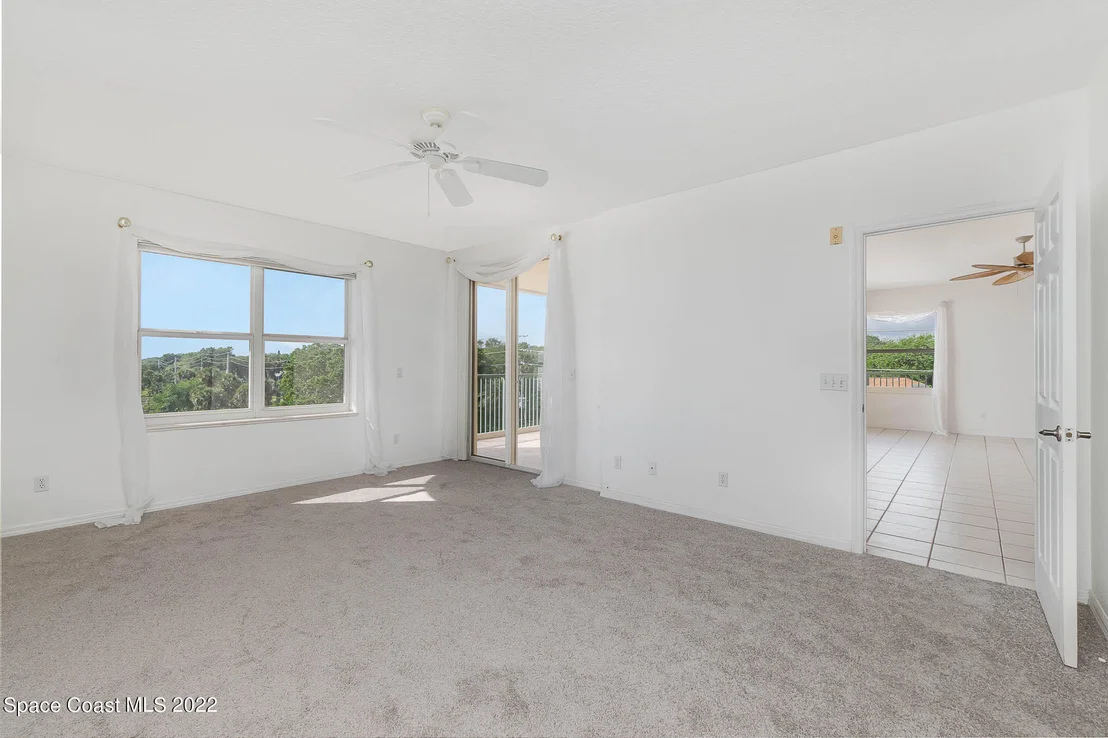 Photo of Unit 406 at 104 Riverside Drive