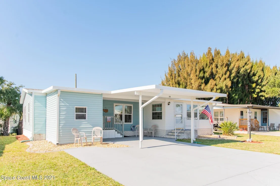 Photo of 184 Rosewood Drive