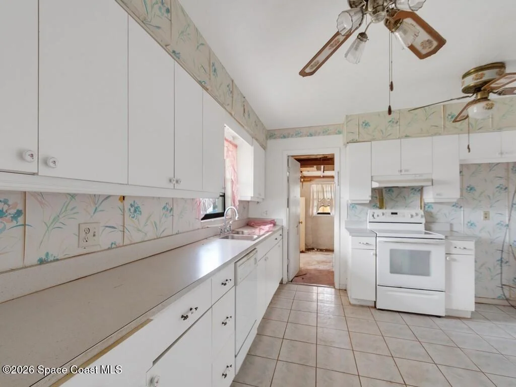 Photo of 1076 Madrid Road