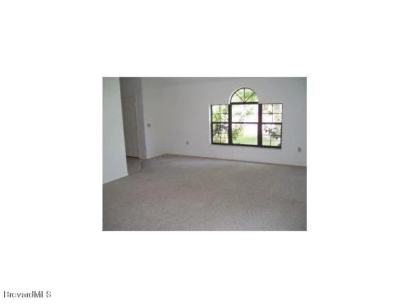 Photo of 895 Spirea Drive