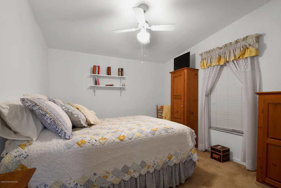 Photo of 355 Outer Drive