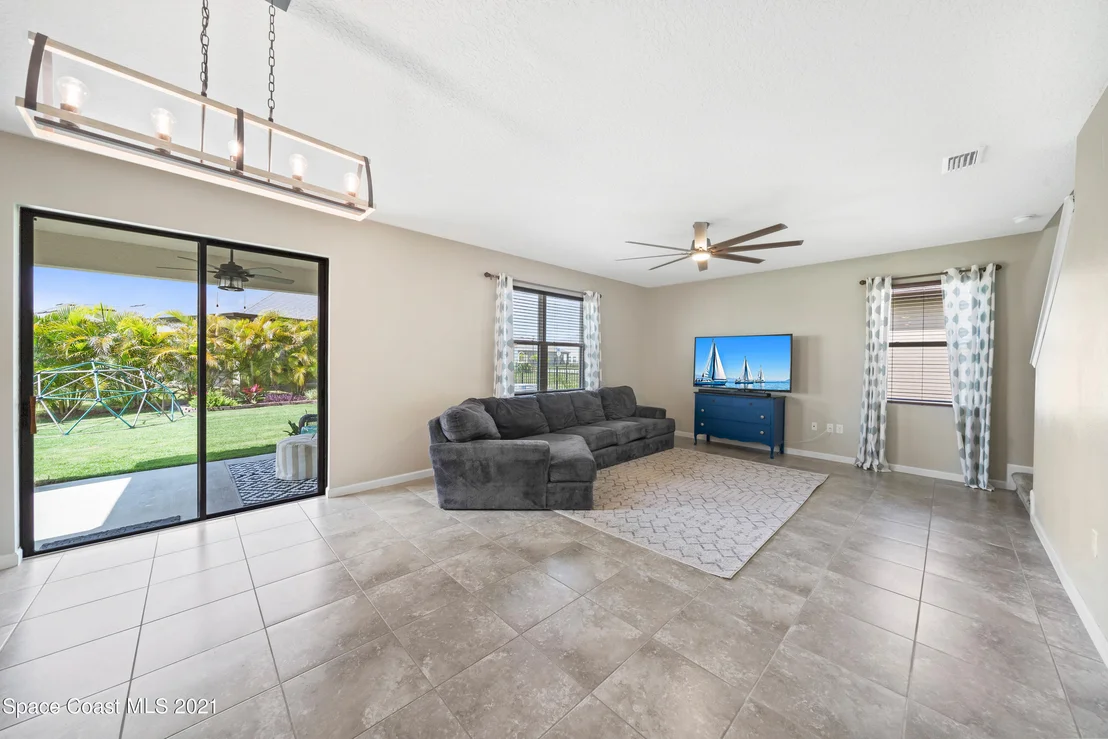 Photo of 4061 Dragonfly Drive