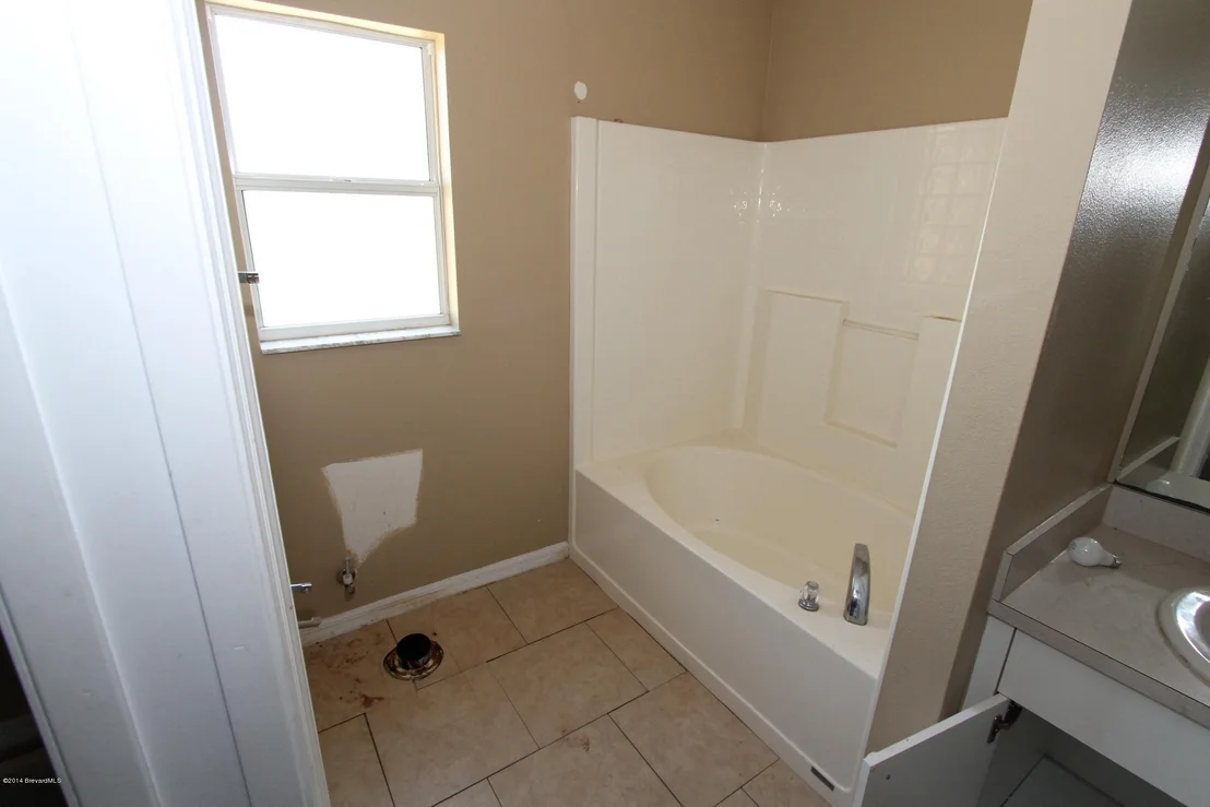 Photo of 2043 Glendale Boulevard