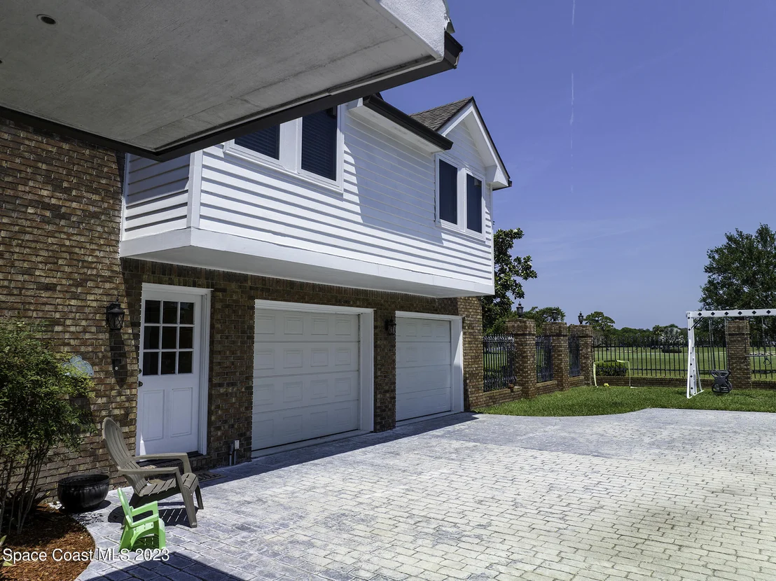 Photo of 607 Woodbridge Drive