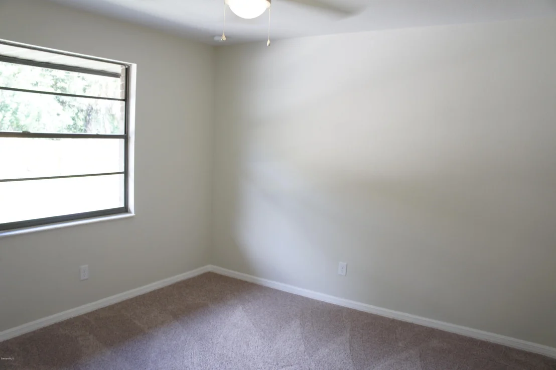 Photo of 1833 Oakwood