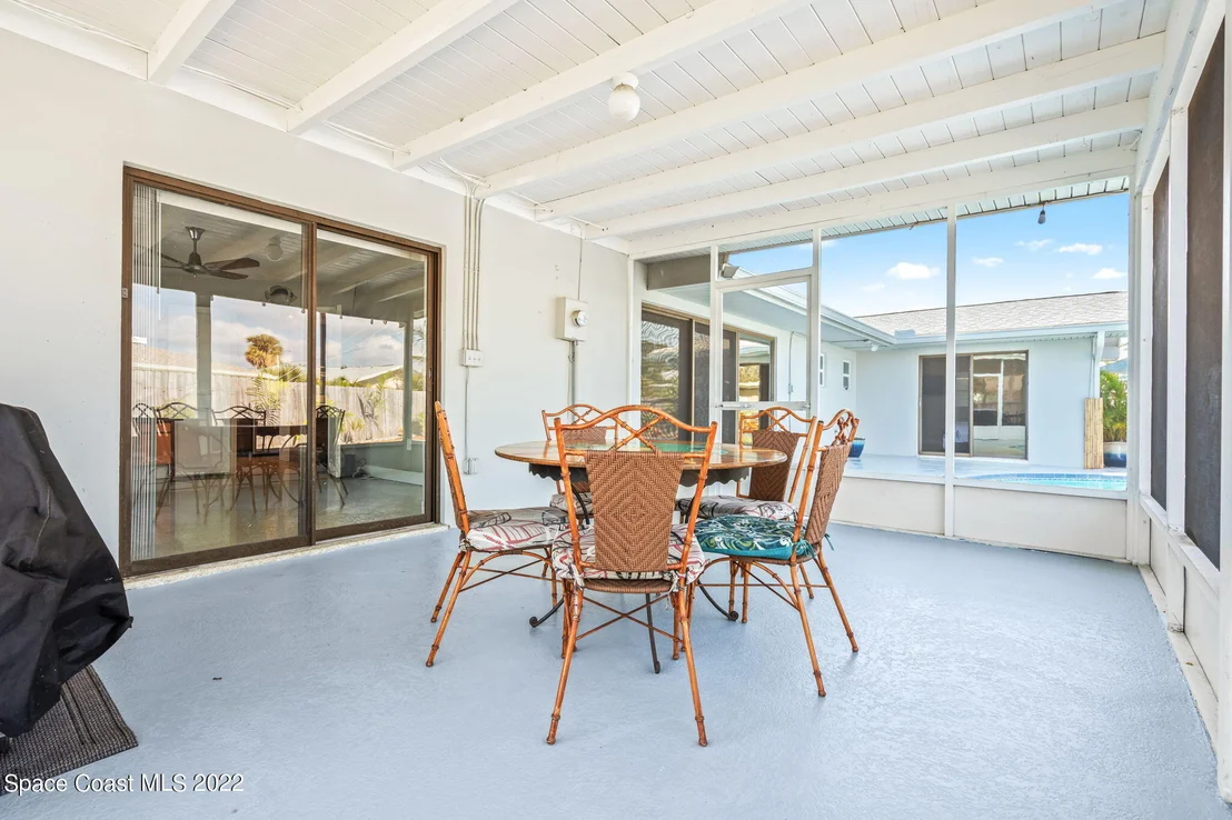 Photo of 518 Pine Tree Drive