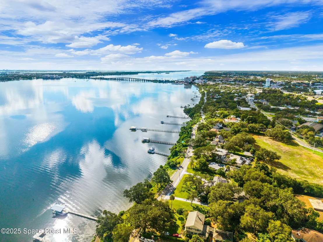 Photo of 875 N Indian River Drive