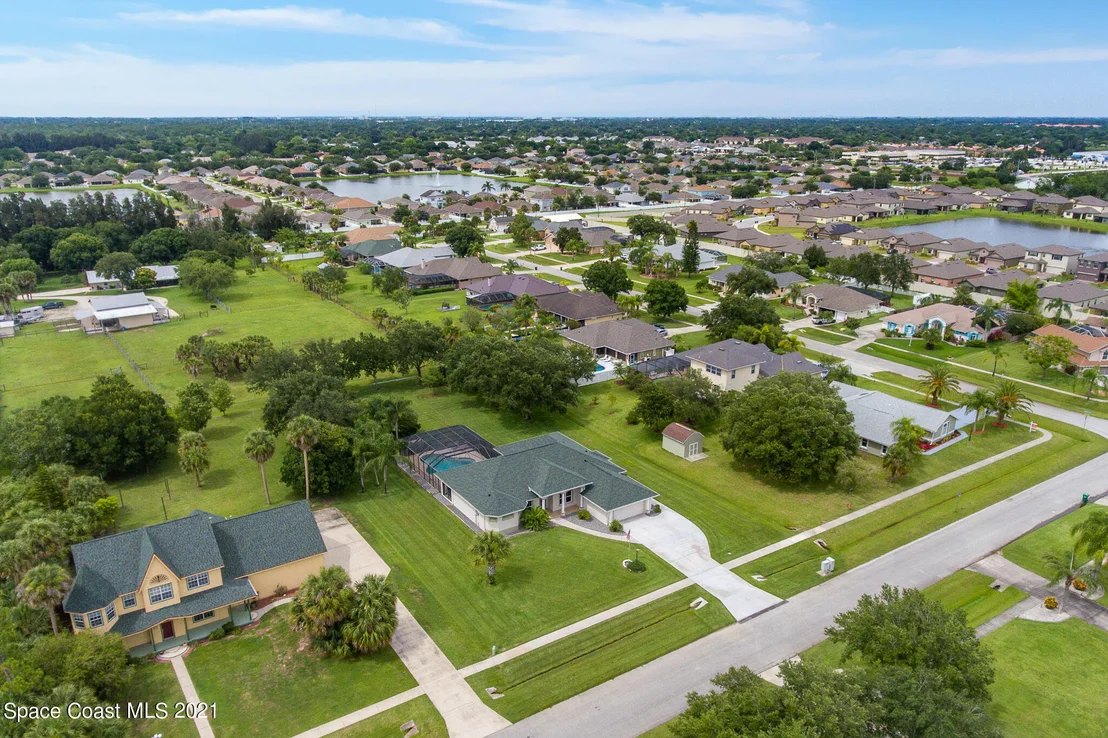 Photo of 1220 Tuckaway Drive