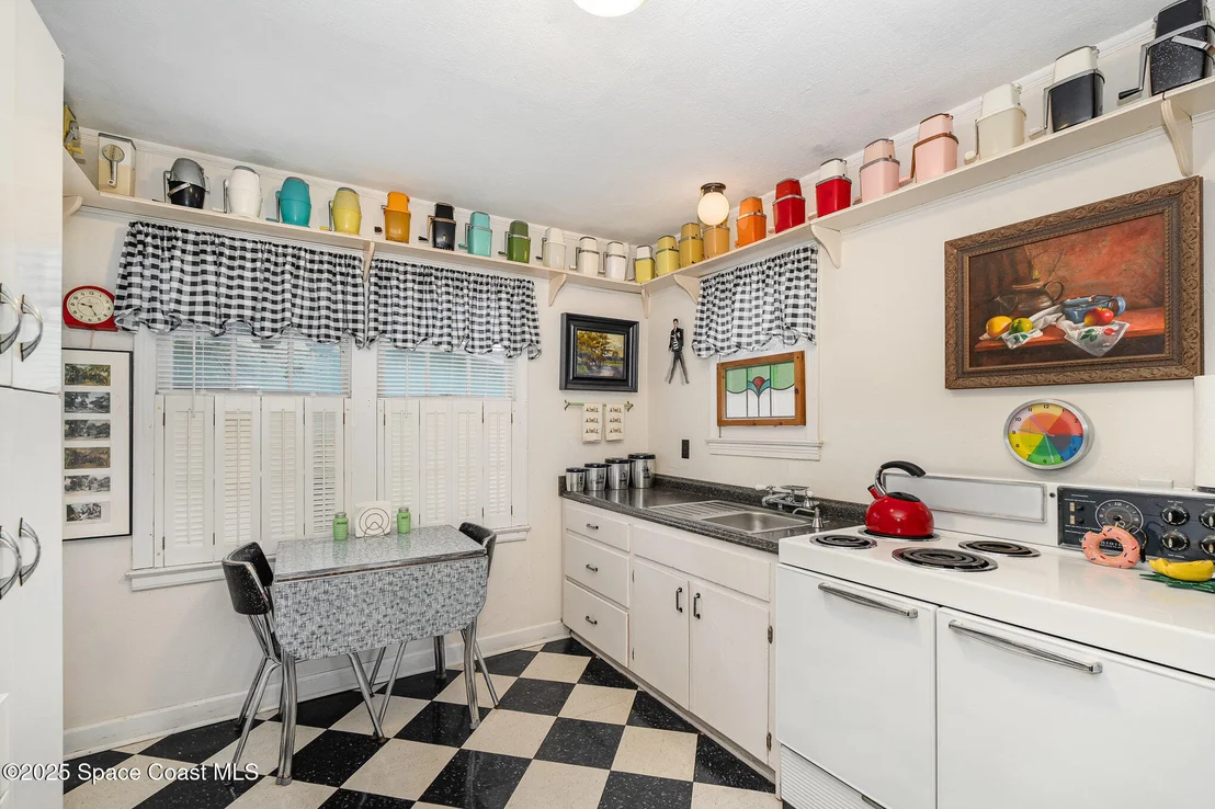 Photo of 101 Barton Avenue