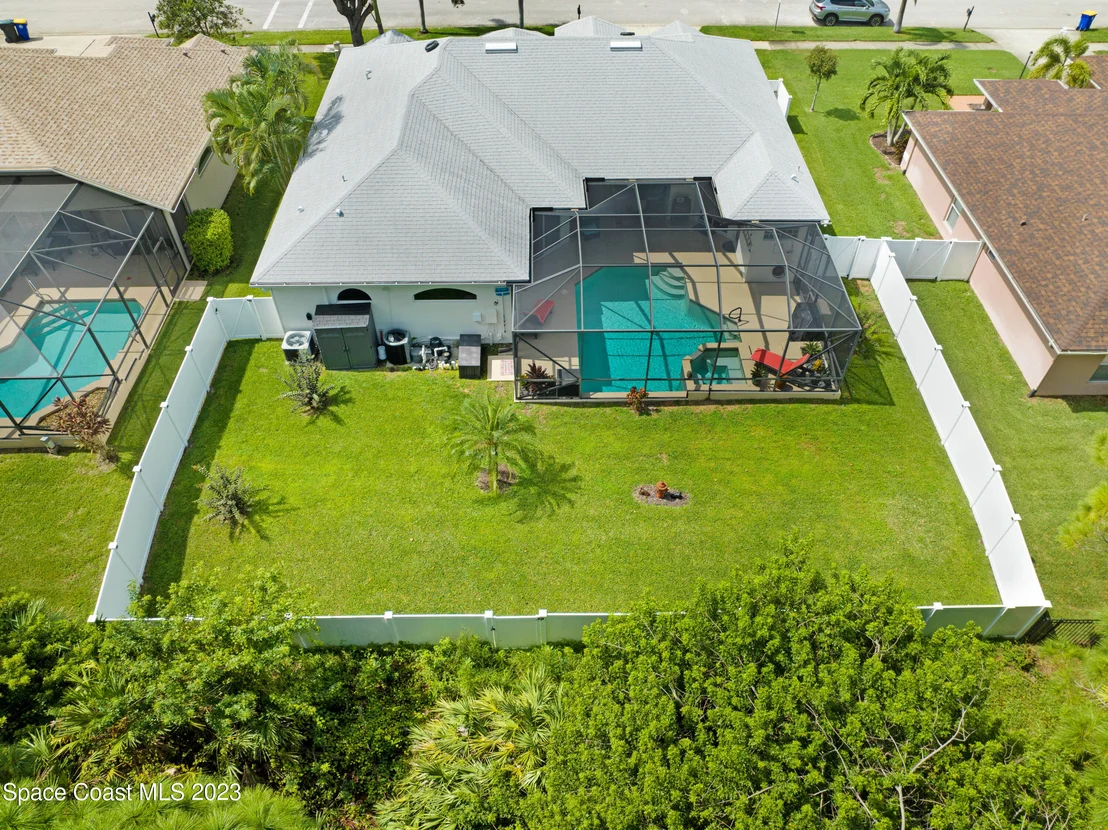 Photo of 242 Pebble Hill Way