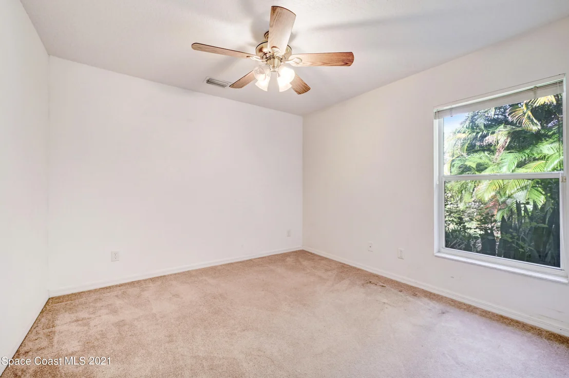 Photo of 863 Brookview Lane
