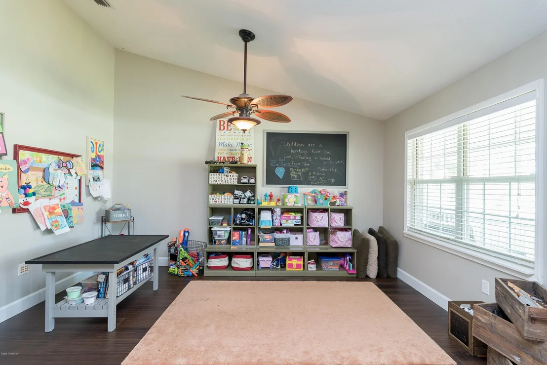 Photo of 4587 Canard Road