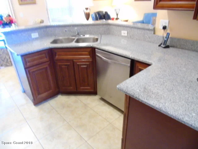 Photo of 2375 High Ridge Road