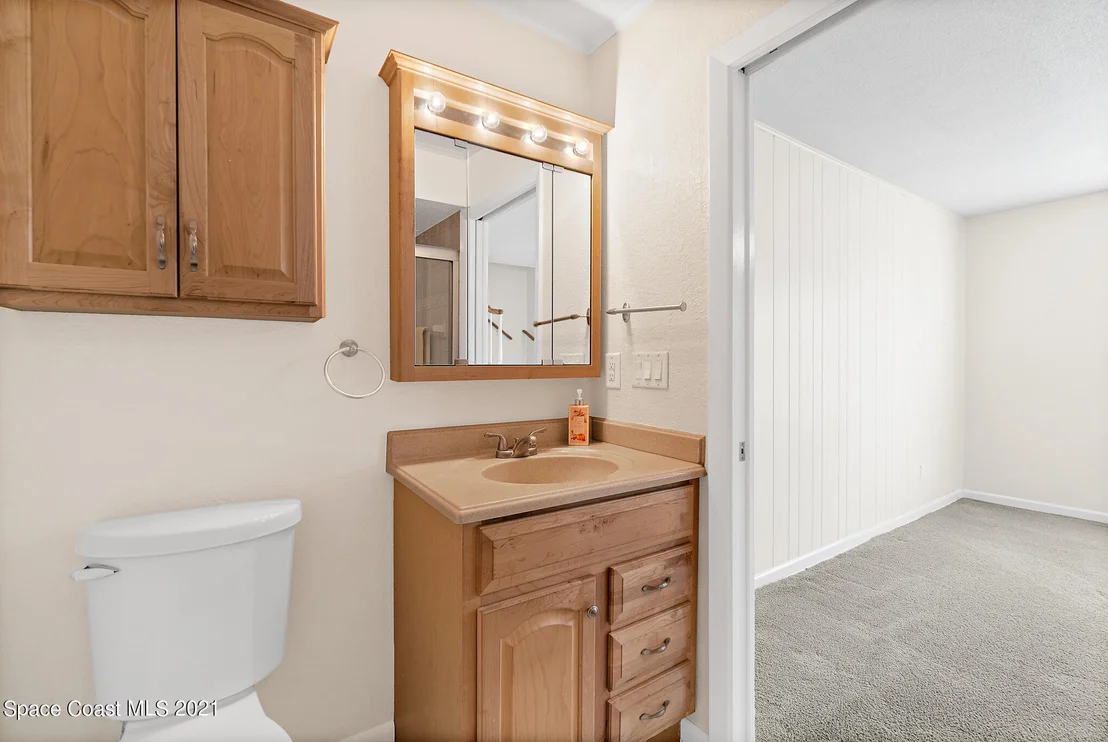 Photo of 1726 Golfview Drive
