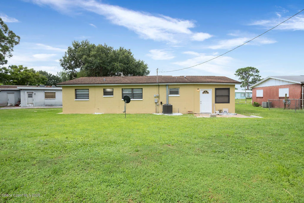 Photo of 3811 N Denton Circle