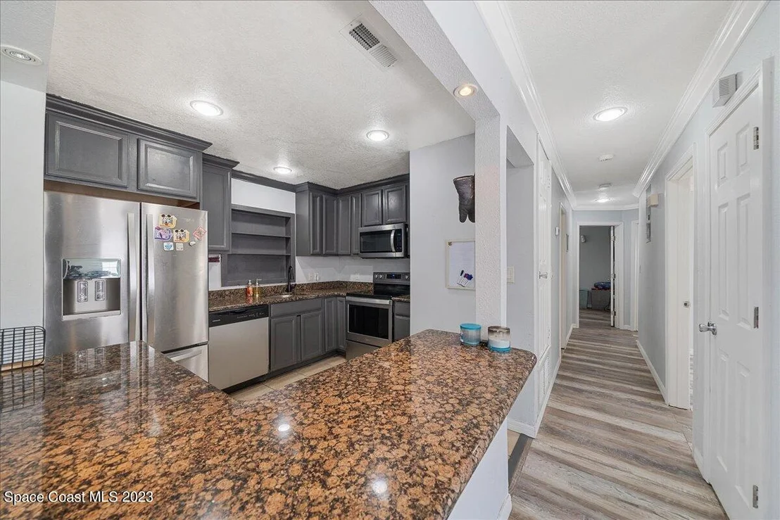 Photo of 380 Maple Place