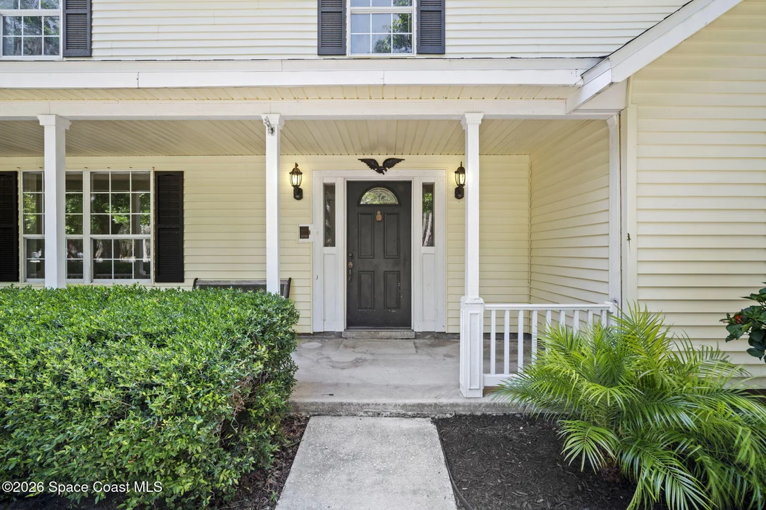 Photo of 945 Bluegrass Lane