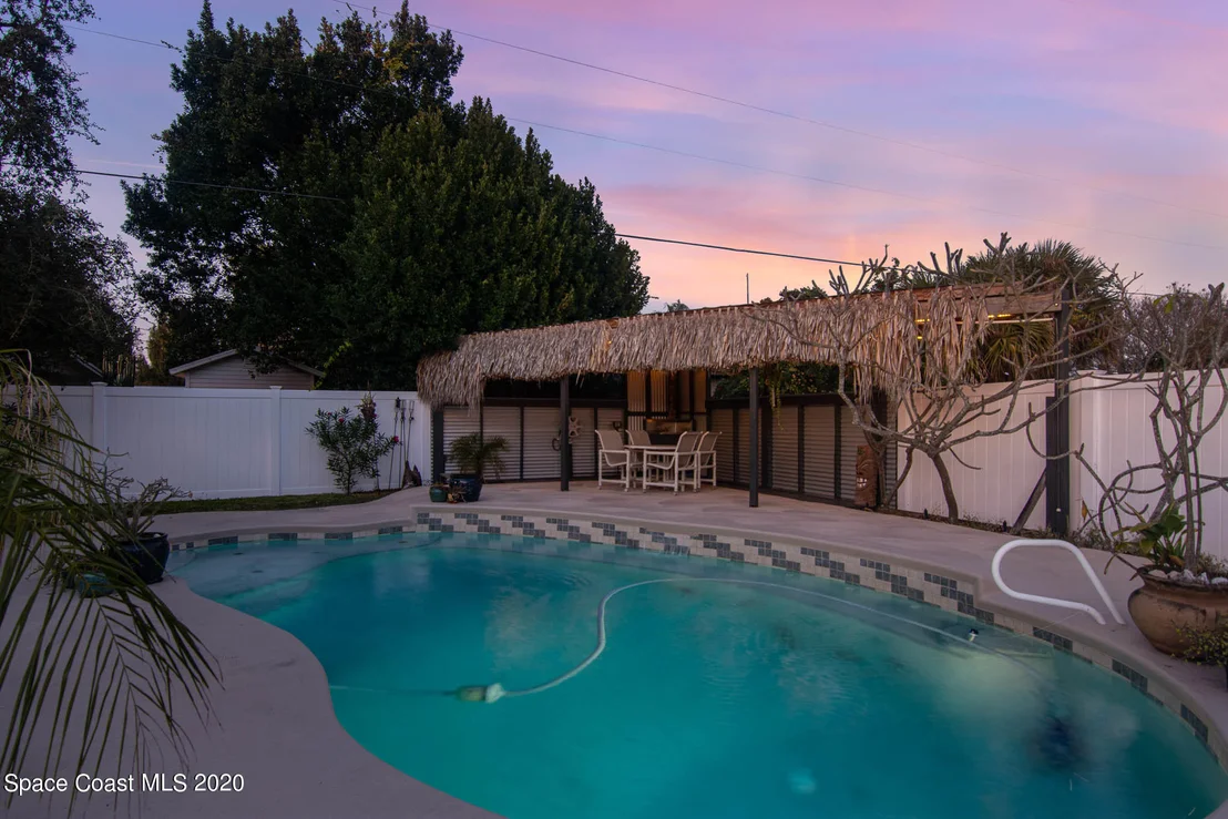 Photo of 309 Live Oak Lane