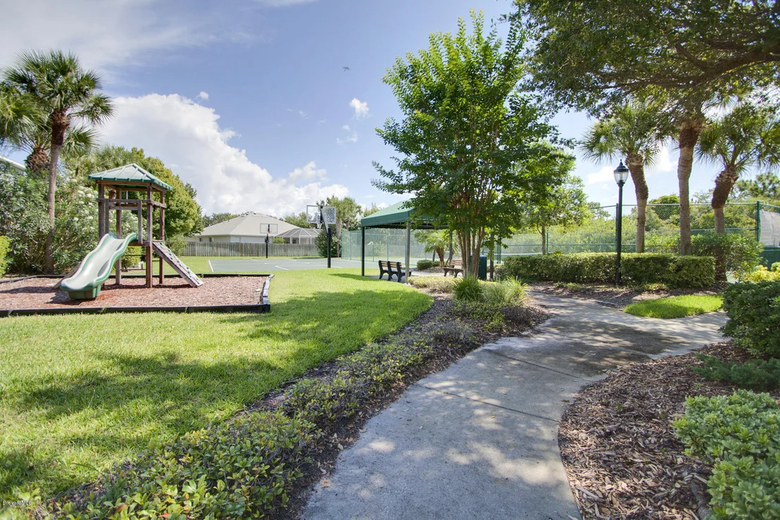 Photo of 5785 Newbury Circle