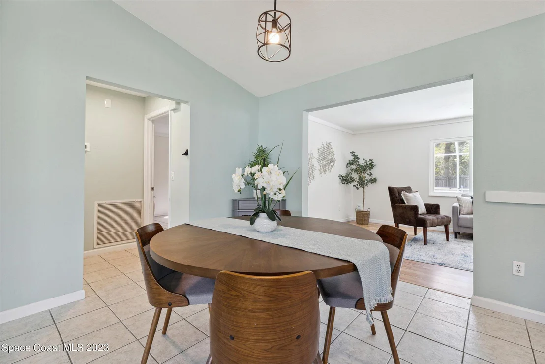 Photo of 468 Tulip Drive